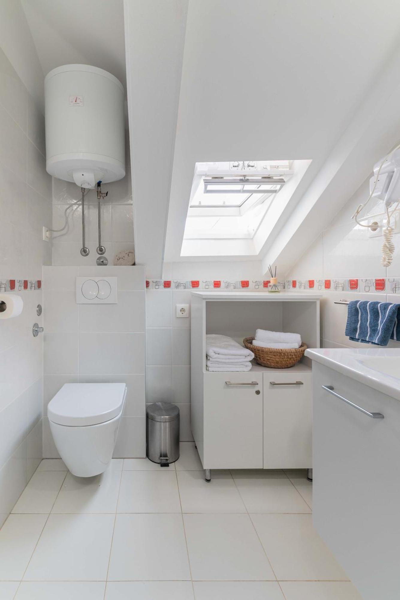 Apartment The Charm Split Luaran gambar