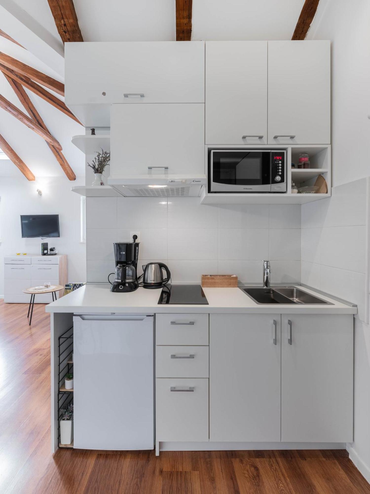 Apartment The Charm Split Luaran gambar