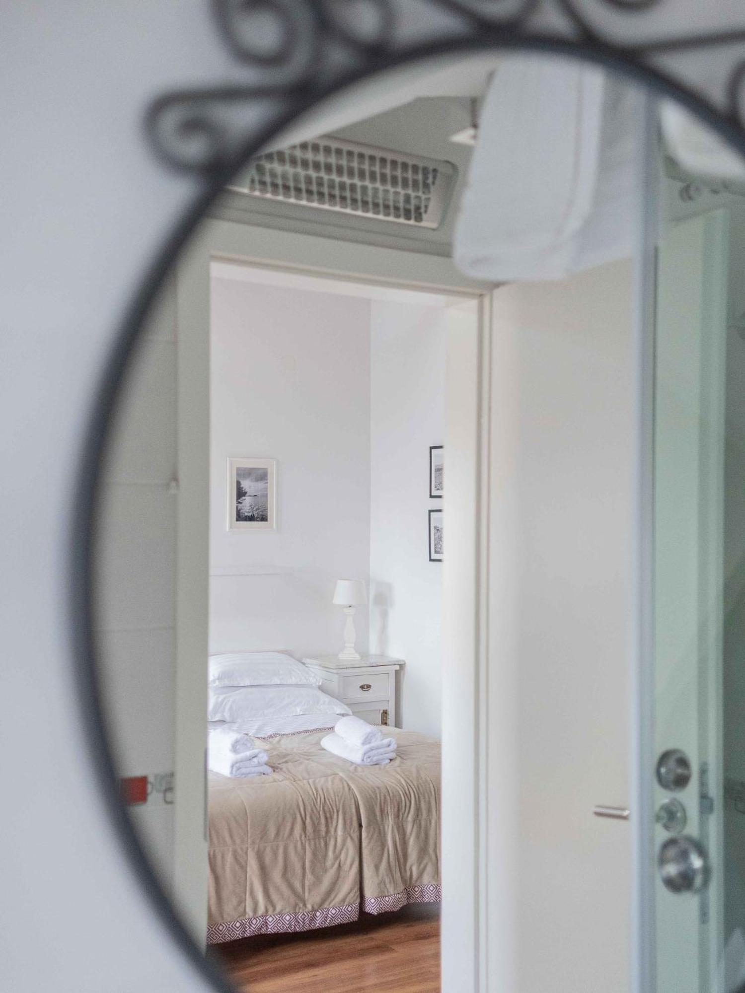 Apartment The Charm Split Luaran gambar