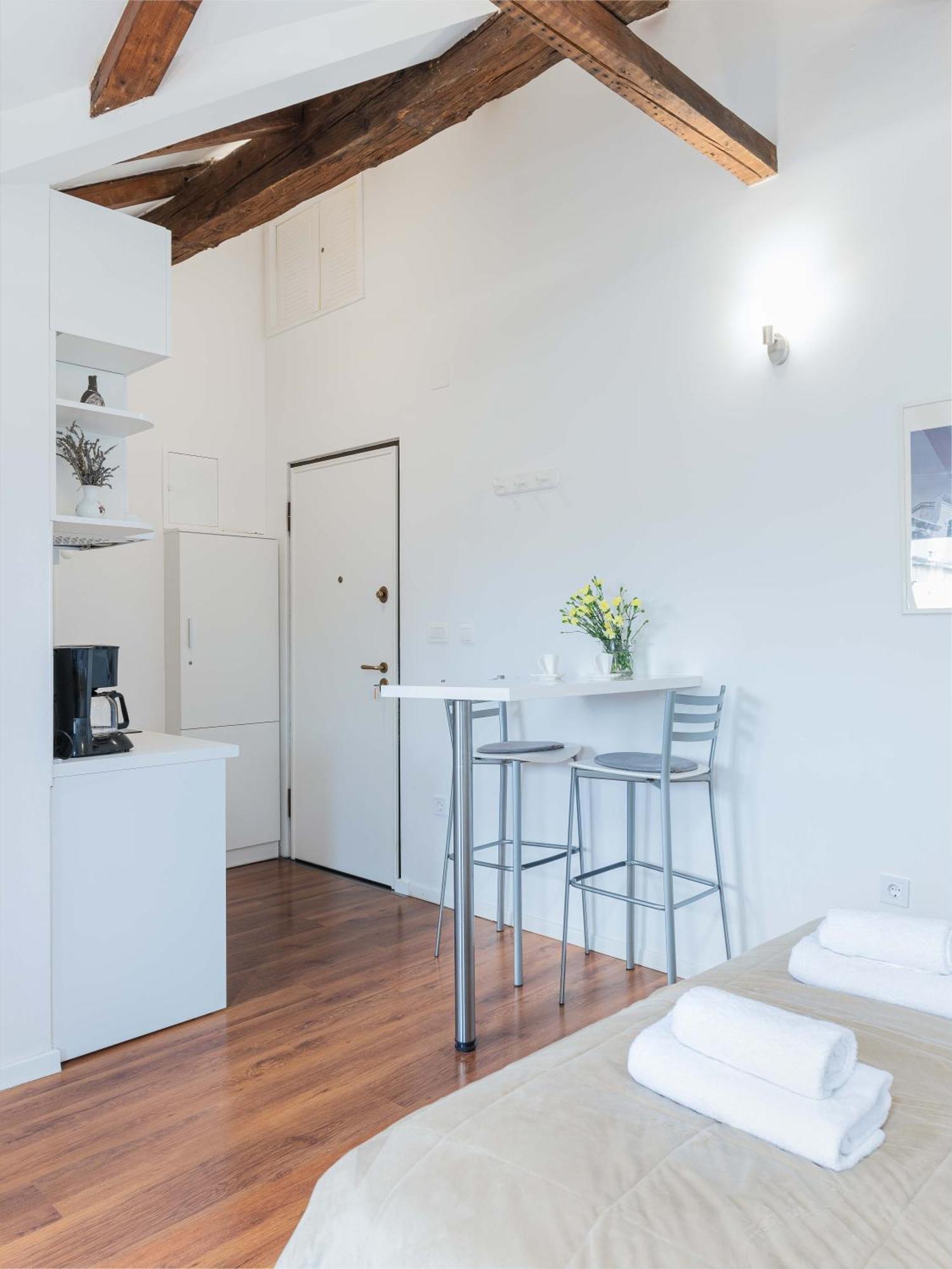 Apartment The Charm Split Luaran gambar